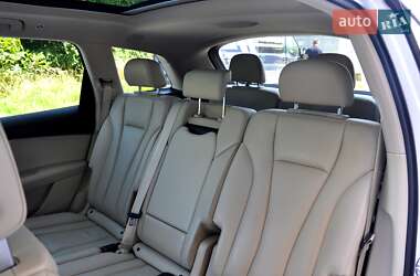Внедорожник / Кроссовер Audi Q7 2017 в 