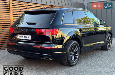 Внедорожник / Кроссовер Audi Q7 2019 в 