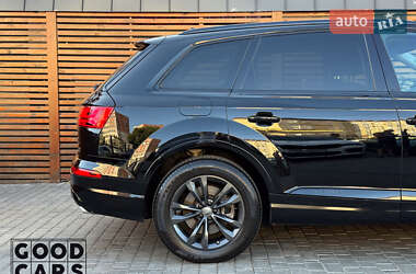Внедорожник / Кроссовер Audi Q7 2019 в 