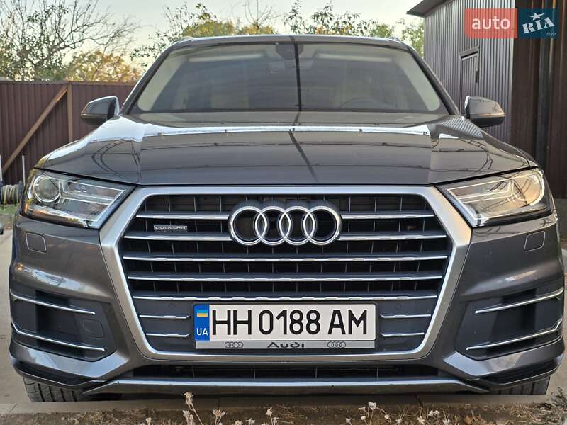 Внедорожник / Кроссовер Audi Q7 2018 в Одессе