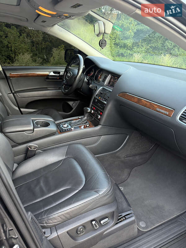 Внедорожник / Кроссовер Audi Q7 2012 в Стрые