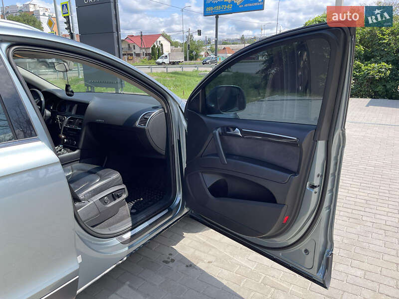 Позашляховик / Кросовер Audi Q7 2009 в Полтаві