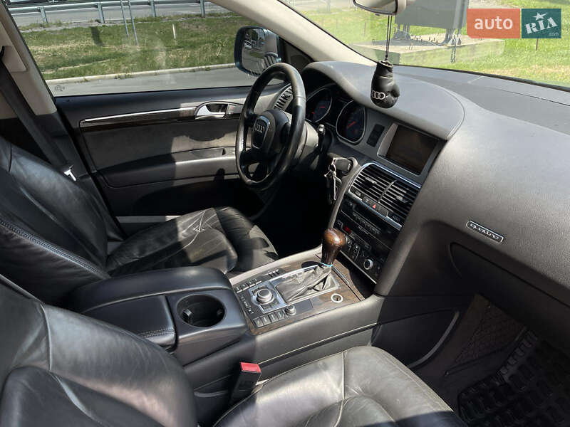 Позашляховик / Кросовер Audi Q7 2009 в Полтаві