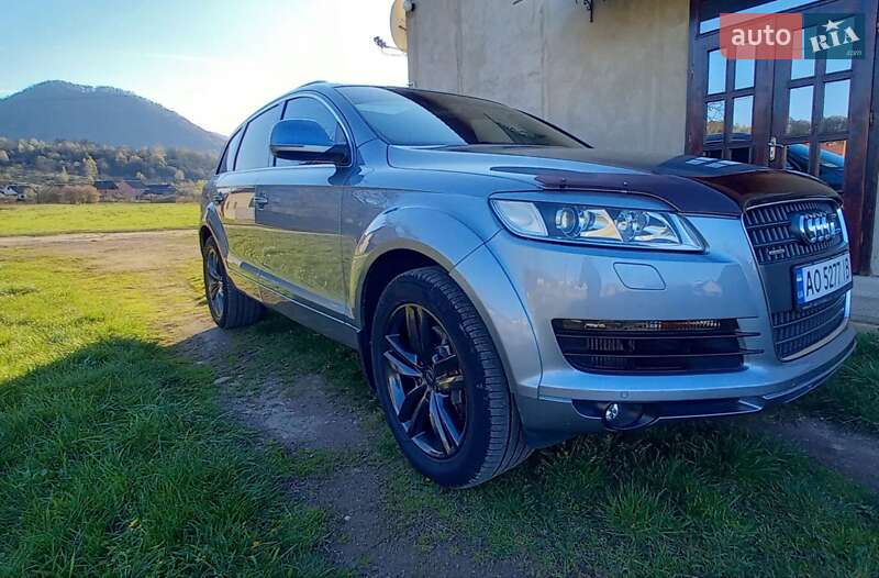 Позашляховик / Кросовер Audi Q7 2006 в Хусті