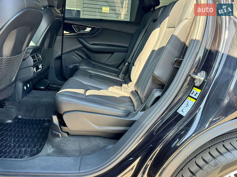 Внедорожник / Кроссовер Audi Q7 2018 в Киеве