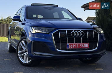 Внедорожник / Кроссовер Audi Q7 2021 в 