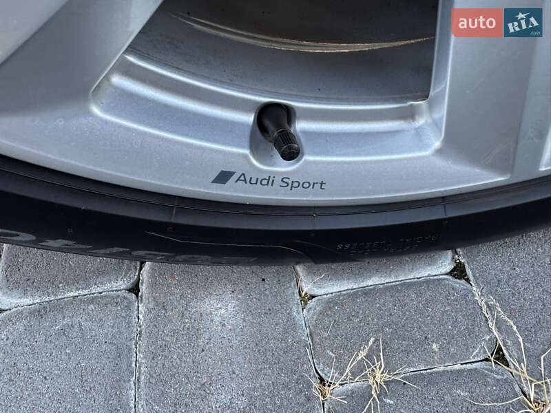 Внедорожник / Кроссовер Audi Q7 2021 в Киеве