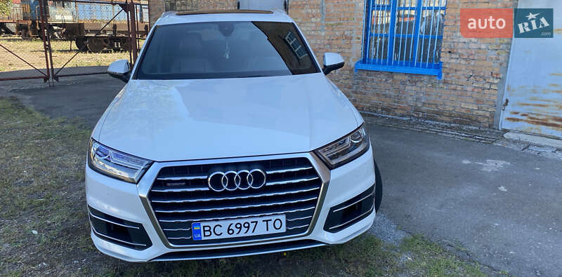 Позашляховик / Кросовер Audi Q7 2016 в Дніпрі фото 2 Позашляховик / Кросовер Audi Q7 2016 в Дніпрі