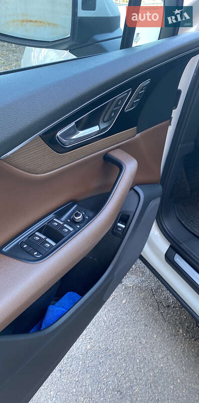 Позашляховик / Кросовер Audi Q7 2016 в Дніпрі фото 31 Позашляховик / Кросовер Audi Q7 2016 в Дніпрі