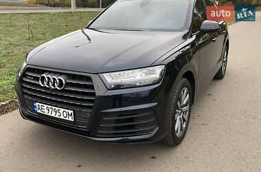 Внедорожник / Кроссовер Audi Q7 2018 в 