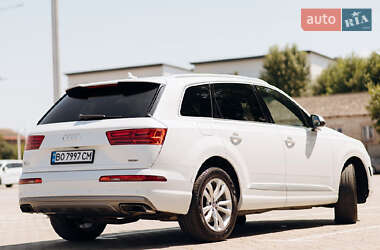 Внедорожник / Кроссовер Audi Q7 2018 в 
