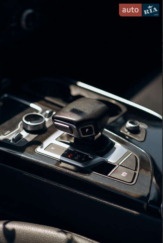 Внедорожник / Кроссовер Audi Q7 2018 в Тернополе