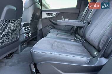 Внедорожник / Кроссовер Audi Q7 2019 в 