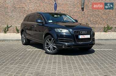 Внедорожник / Кроссовер Audi Q7 2012 в 