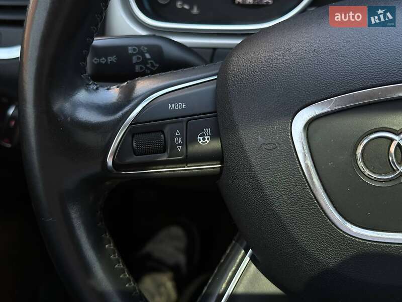 Внедорожник / Кроссовер Audi Q7 2012 в Одессе