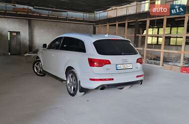 Внедорожник / Кроссовер Audi Q7 2013 в 