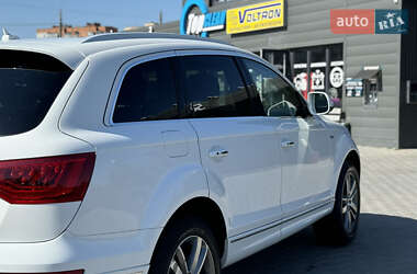 Внедорожник / Кроссовер Audi Q7 2014 в 
