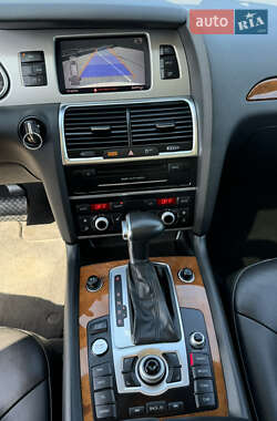 Внедорожник / Кроссовер Audi Q7 2014 в 