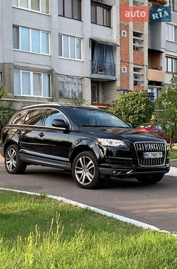 Внедорожник / Кроссовер Audi Q7 2012 в 