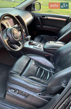 Внедорожник / Кроссовер Audi Q7 2012 в 