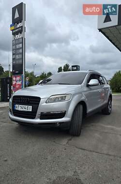 Внедорожник / Кроссовер Audi Q7 2006 в Дубно