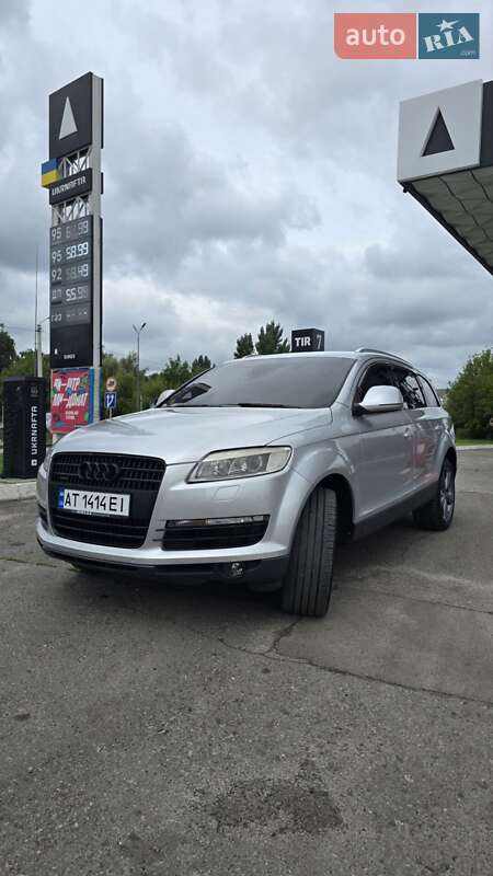 Внедорожник / Кроссовер Audi Q7 2006 в 