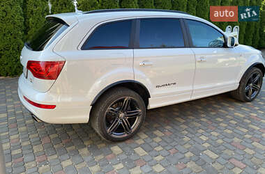 Внедорожник / Кроссовер Audi Q7 2015 в 