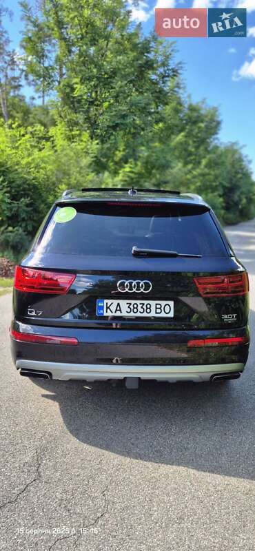 Внедорожник / Кроссовер Audi Q7 2016 в Киеве