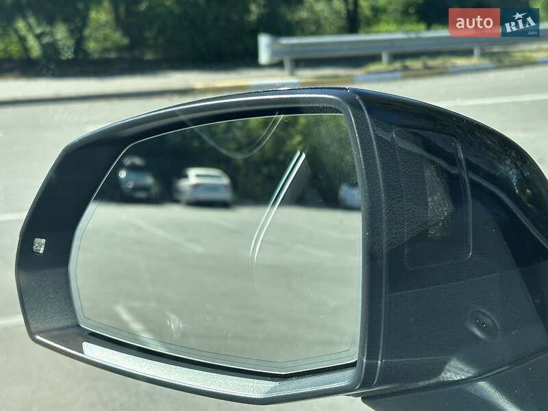 Внедорожник / Кроссовер Audi Q7 2017 в Киеве
