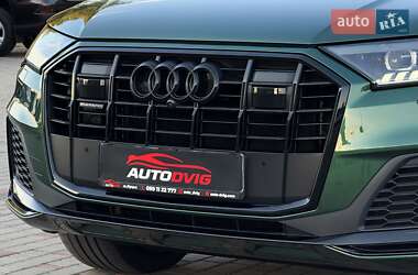 Внедорожник / Кроссовер Audi Q7 2021 в 