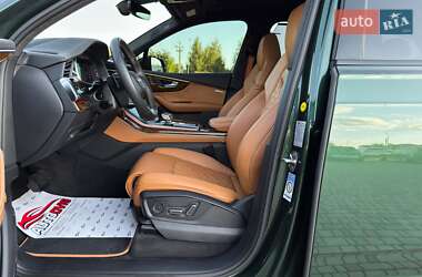 Внедорожник / Кроссовер Audi Q7 2021 в 