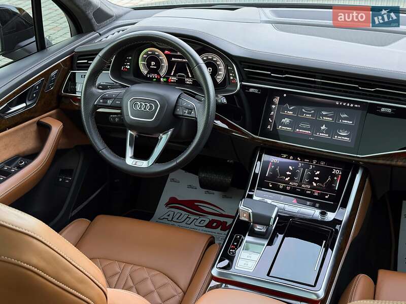 Внедорожник / Кроссовер Audi Q7 2021 в Луцке