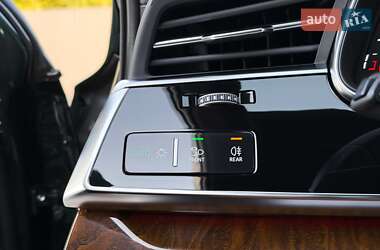 Внедорожник / Кроссовер Audi Q7 2021 в 