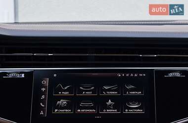 Внедорожник / Кроссовер Audi Q7 2021 в 
