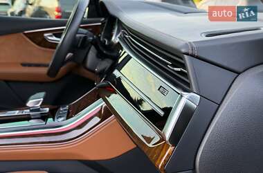 Внедорожник / Кроссовер Audi Q7 2021 в 