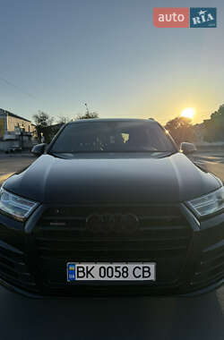Внедорожник / Кроссовер Audi Q7 2019 в 