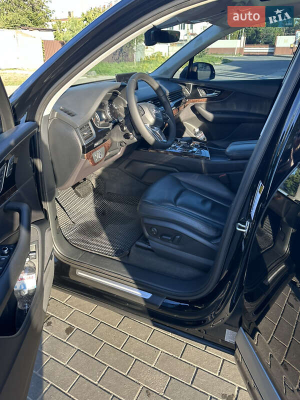 Внедорожник / Кроссовер Audi Q7 2017 в Харькове фото 11 Внедорожник / Кроссовер Audi Q7 2017 в Харькове