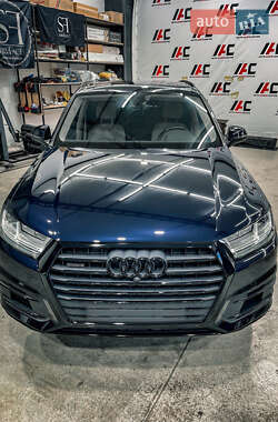 Внедорожник / Кроссовер Audi Q7 2017 в Харькове