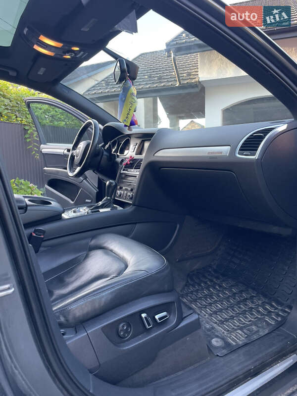 Audi Q7 2011