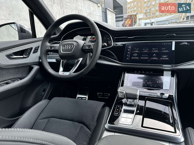 Внедорожник / Кроссовер Audi Q7 2025 в Киеве