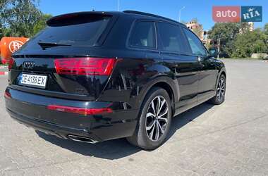 Внедорожник / Кроссовер Audi Q7 2016 в 
