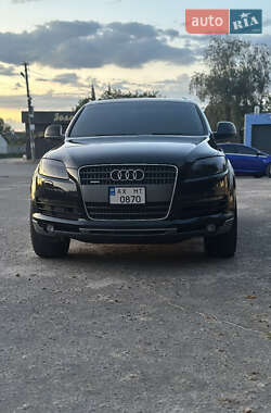 Внедорожник / Кроссовер Audi Q7 2007 в 