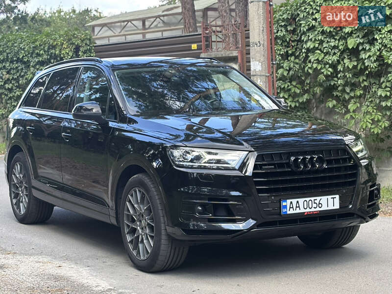 Внедорожник / Кроссовер Audi Q7 2016 в Киеве