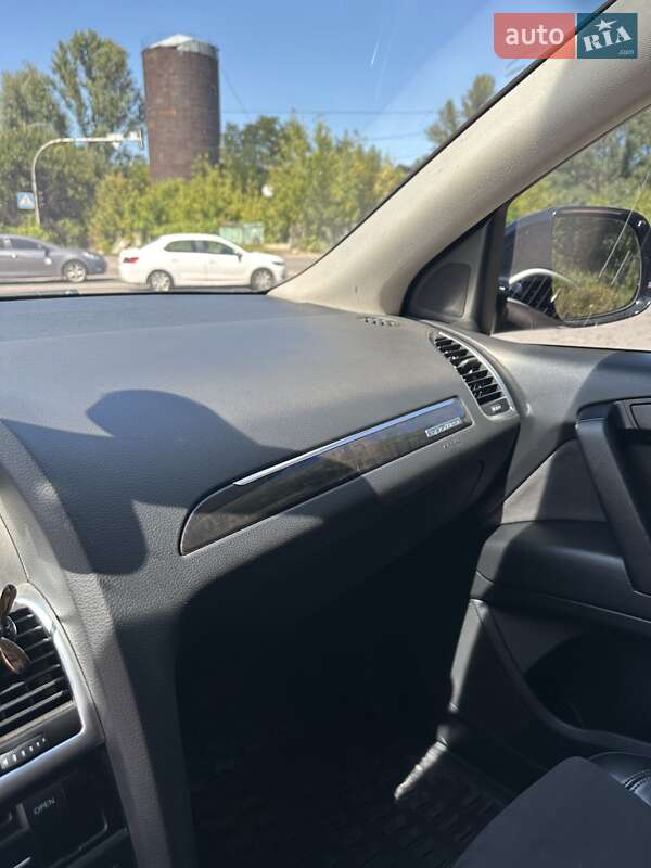 Позашляховик / Кросовер Audi Q7 2014 в Києві