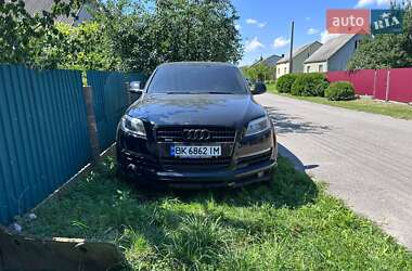Внедорожник / Кроссовер Audi Q7 2006 в 