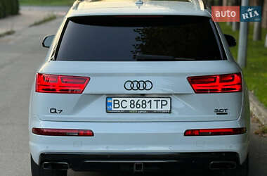 Внедорожник / Кроссовер Audi Q7 2017 в 