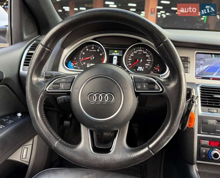 Позашляховик / Кросовер Audi Q7 2014 в Києві