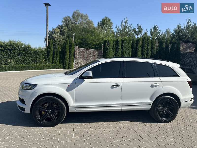 Внедорожник / Кроссовер Audi Q7 2013 в Волочиске