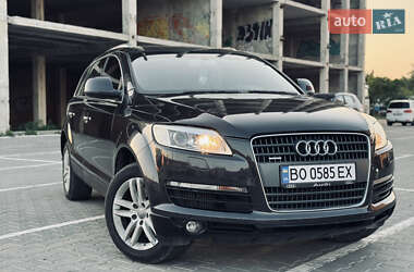 Внедорожник / Кроссовер Audi Q7 2006 в 