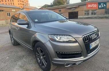 Внедорожник / Кроссовер Audi Q7 2013 в 